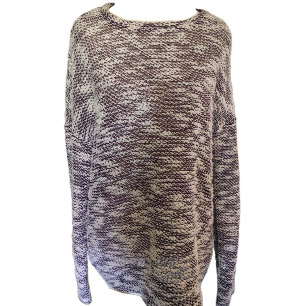 Fabletics Juliette round neck pullover sweater Sz Medium purple/cream